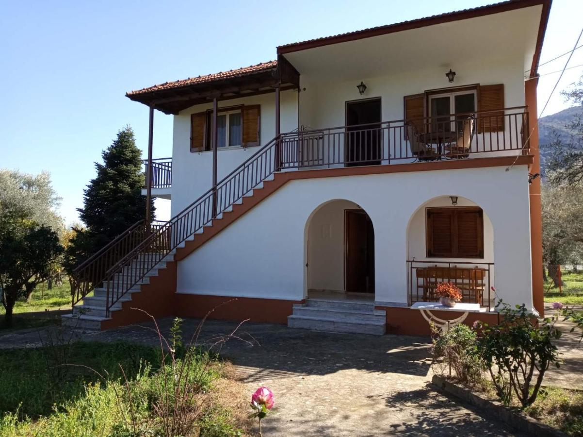 manousi 2  Villa Mystras Buitenkant foto